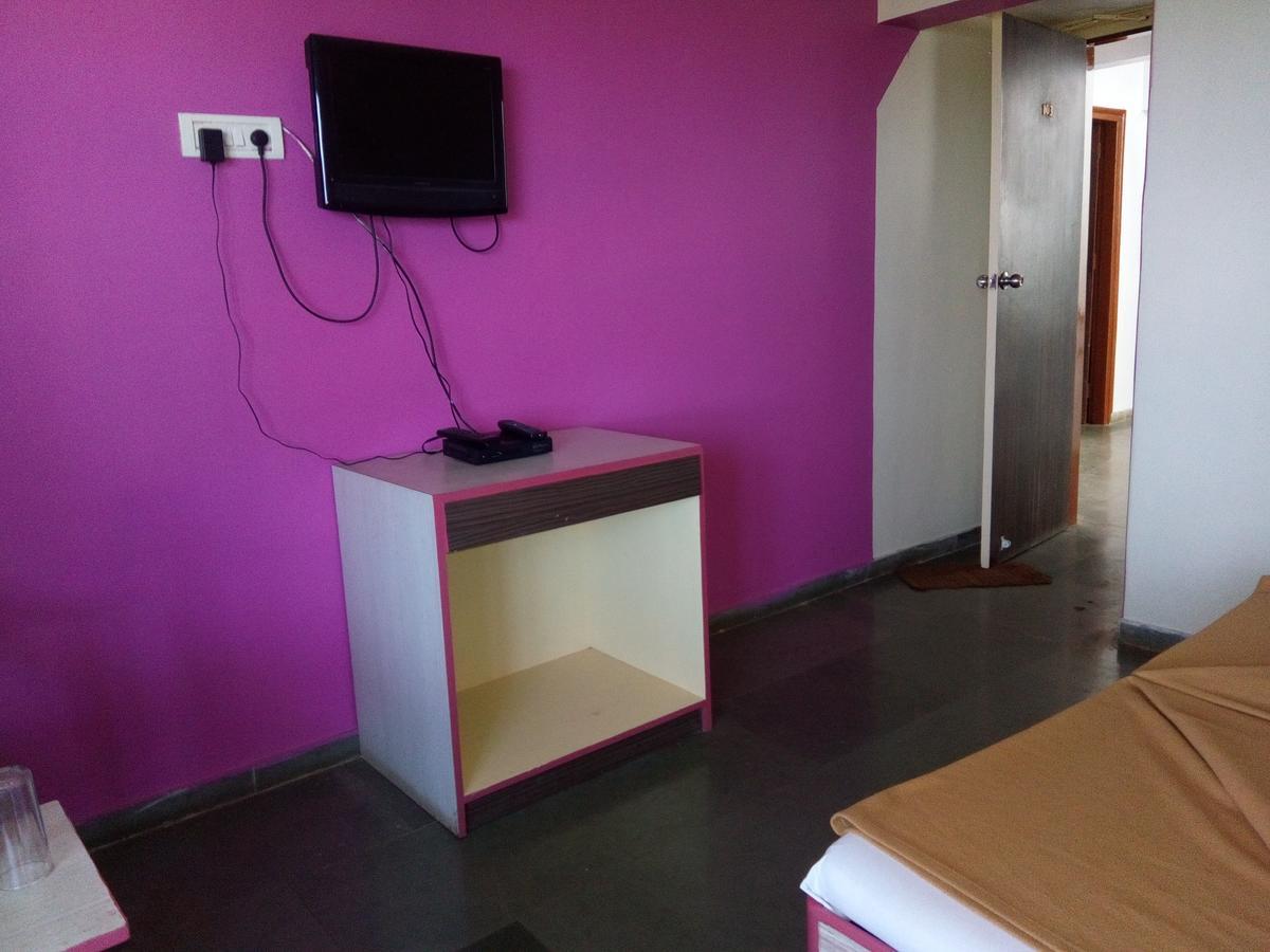 Hotel Guruji Alibag Exterior photo